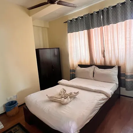 Hotel Family Home-2